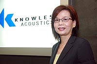 《圖十一 樓氏電子亞太地區業務協理何美靜表示,樓氏在聲學領域已有六十年的歷史,推出MEMS麥克風更是業界的一項創舉,對於日後的產業將有舉足輕重的影響。》