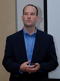 《图三 Tensilica营销副总裁Steve Roddy表示,Tensilica业务成长驱力主要来自多媒体的应用需求,以及「Diamond」标准处理器的广泛使用,》