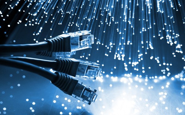 圖二 : 乙太網路一直都是深受信賴的標準,為IoT以及在IoT底下運作的作業系統和軟體應用程式提供安全的網路層。