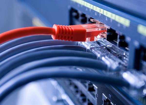 圖3 : 在模組化儀器中加入了開放式的FPGA,可以提供更多補足模組化儀器不足之處。