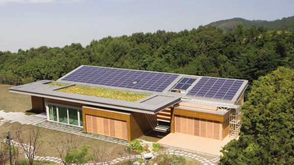 圖2 : 獨立型的太陽能應用是台灣業者可優先考慮的市場(source: GREEN TOMORRO)