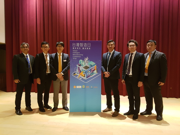 圖一 : 六家德國工業巨擘代表齊聚2018台灣智造日,分別是浩亭林筆章、易格斯訾柏杰、庫卡郭青庭、威騰斯坦鍾田庫、西門子譚世斌、宜福門洪鼎民(左至右)。
