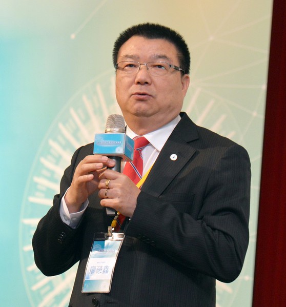 圖2 : 漢翔航空工業公司董事長廖榮鑫強調,該公司透過持續舉辦論壇,讓國內外產學研各界有機會在同一頻道中互通訊息,從全球趨勢中找到創新契機與價值。(攝影/陳念舜)