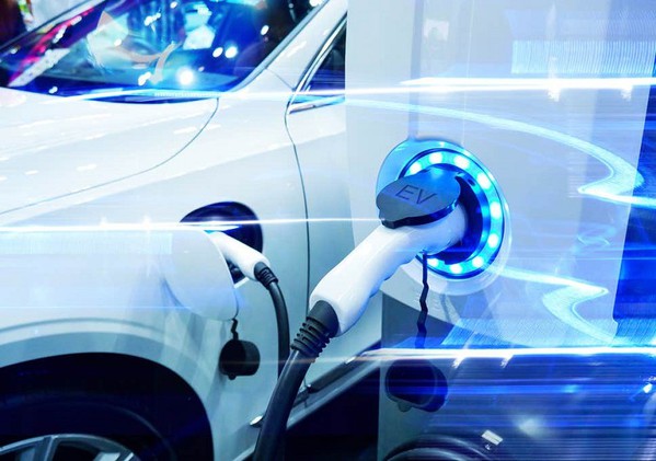 圖一 : 在塑造汽車行業的大趨勢中,電氣化無疑是受到政府充分關注的一種趨勢。(source:The Independent)