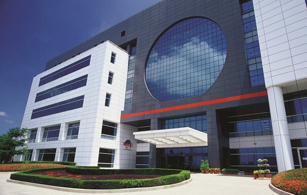 图一 : 去年底台积宣布,将在南科6厂旁建置一座新的8吋晶圆厂。 (source: TSMC)