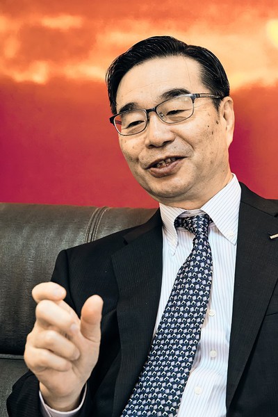 圖1 : 提佳夫在2013年離開台灣短暫返回日本一年,但旋即又外派韓國工作,深刻體會到亞洲3大高科技精密製造產業匯集地的生態。(攝影:王建發)