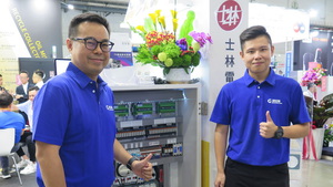 圖九 : 士林電機國內營業處機器事業群專案課長呂承勳(左)、機器事業群專員湯東憲(右)(攝影:王岫晨)