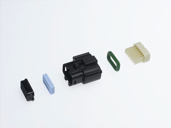圖二 : MX150中壓連接器系統專為有效組裝和縮小封裝尺寸而設計,可為48V佈線應用提供強大可靠的解決方案。(source:Molex)
