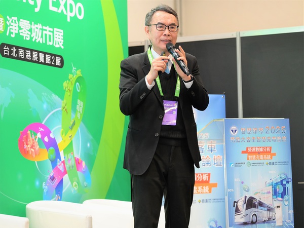 圖二 : 電能補充聯盟秘書長張念慈(攝影:陳念舜)