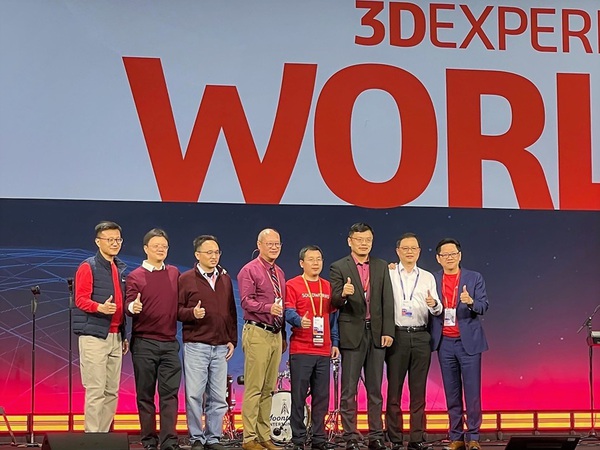 圖三 : 台灣總代理實威國際執行副總楊楚治等代表參加3DEXPERIENCE WORLD 2025