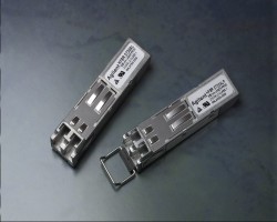 2 Gb/s小型插拔式(SFP)光纤收发器