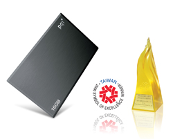 PQI荣获「第十四届台湾精品金质奖」的Card Drive U510名片碟