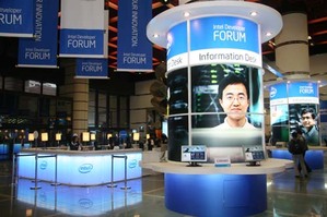 整合45奈米制程技术、MID和3D Web,Intel在台北IDF勾勒出下一世代在电子、系统和网络的发展蓝图。(Source:HDC) BigPic:500x333