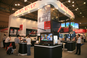 图为IIC展会上Wind River展区一隅。(Source:HDC)