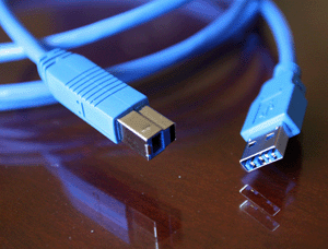 USB 3.0在技术上有其新意，但简化相关设计与找到应用最佳切入点，会是USB 3.0能否在今年全球市场经济衰退的阴影中站稳根基的重要关键。