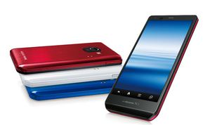 Sharp AQUOS SH-02手機使用IGZO螢幕,電力可持續兩天,相當厲害。 BigPic:977x581