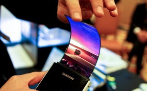 中国看好AMOLED在3D、柔性以及透明等特性,将OLED产业定为重点发展对象。(图片来源:android4fans) BigPic:600x372