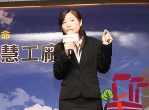 北尔电子产品经理张资芳指出,HMI对于智能工厂是非常重要的一个环结。