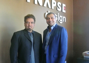 左為Synapse Design營運長暨共同創辦人Devesh Gautam,右為Synapse Design執行長Satish Bagalkotkar