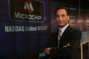 Microchip总裁兼首席执行长Steve Sanghi表示,Microchip努力一步步地缩小竞争差距,重新赢回8位微控制器市场。