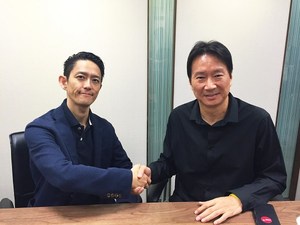 GMO-PG 與藍新科技從跨境支付業務上的合作伙伴,更進一?成為在資本上的股東關係。(圖左起為GMO-PG副社長村松龍、藍新科技董事長姜豐年)