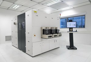 EV Group的HERCULES NIL track system提供適用於新興的光子元件高量產完整的與專屬的UV-NIL解決方案,結合晶圓清洗、光阻塗佈、烘烤的前處理步驟和EVG獨有的Smart NIL大面積奈米壓印微影製程在單一平台上。