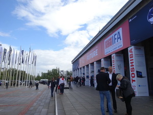 IFA自1924年首次開展以來,今年適逢第五十五屆活動,其規模儼然已經成為全球最盛大的消費電子展,並足以和美國拉斯維加斯的CES、西班牙巴塞隆納的世界行動通訊大會MWC等兩大世界級展會相提並論。