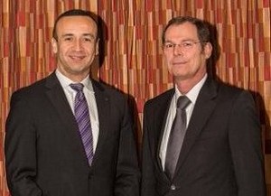 (左)浩亭北美公司總裁兼首席執行官Jon DeSouza;右為浩亭技術集團新技術業務高級副總裁Frank Brode 博士 。