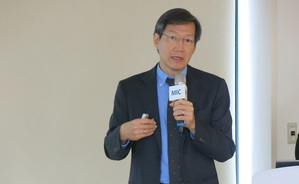 资策会产业情报研究所产业顾问兼主任周维忠表示,人工智慧发展至今已有六十个年头,但是近几年此一议题才逐渐被炒热,原因在于大数据收集量大增,加上分析数据的运算能力提升,以及云端的高度发展。