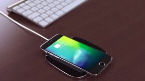 蘋果的名字悄悄出現在WPC的網站上,外界紛紛猜測新款iPhone有望將加入無線充電功能。
