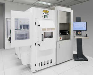 EV Group IQ Aligner NT為自動化光罩對準曝光系統。該系統提供較前一代高出兩倍的晶圓產量以及兩倍的對準精準度,同時估計成本較他廠系統減少30%。