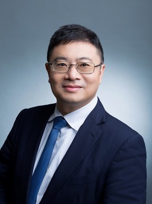 业者在业务快速拓展时一定会遇到资料安全性的问题,而在桌面虚拟化的过程中又会因为效能问题造成RD人员作业上的困扰,造成企业往往在效能与安全问题上难以取舍。 Nutanix的解决方案提供绝佳的使用者体验,可兼顾高效能和资料不落地的需求,并且其易于管理和可弹性扩充的特性,让企业在IT成本控管上更加游刃有余。