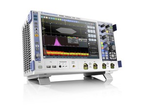 R&S RTO2000和R&S RTE全系列示波器皆可在兩個類比和八個數位通道上產生測試訊號,讓使用者僅透過一台儀器即可在最小的空間內測試複雜電路,