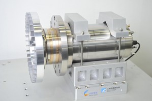 圖為工研院研發的氣靜壓研磨主軸以多孔陶瓷製作,可用於晶圓研磨薄化製程。