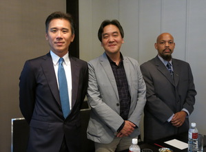 Entegris台灣區總經理謝俊安(左一)宣布其台灣技術研發中心進行擴建,將加入全新的微汙染物分析與技術開發能力。