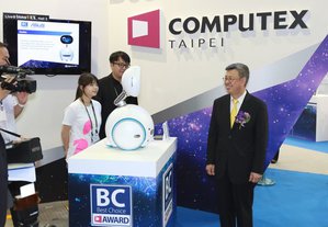 TCA表示COMPUTEX官方獎項Best Choice Award,新增AI與Big Data競賽項目,歡迎COMPUTEX與InnoVEX參展商踴躍報名,以提供海外買主更多樣化的採購選擇。