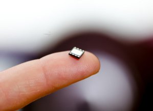 英飞凌网罗安全、电信和汽车领域的专家,共同投入 eSIM 的开发。SLI 97 安全晶片专为汽车应用的严苛环境而设计,并且符合汽车产业的高品质标准 (AEC-Q100)。