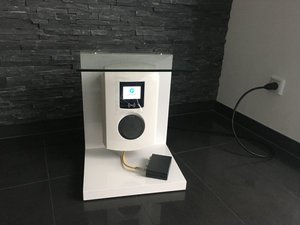 Infotecs展示其基於MICA的充電站通信加密解決方案。