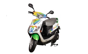 WeMo Scooter 与30个新创品牌打造专属联名车款