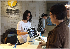 譯遊科技攜手QNAP AfoBot推出真人視訊翻譯機