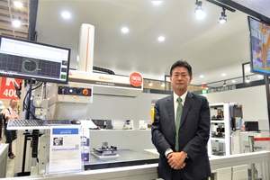 台灣三豐儀器公司董事長兼總經理田中朋夫表示,今年首度參展公開的三次元測定機Mi STAR,採取有別於傳統龍門型三次元測定機的懸臂式設計,可承受0~40℃大幅溫度變化,精度還能維持2.2μm。