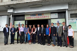 高医医疗团队进驻台东大武紧急救护中心,紧急医疗服务24小时无休,藉由远距设备成为南??医疗稳定的後盾。(图片来源:卫福部)