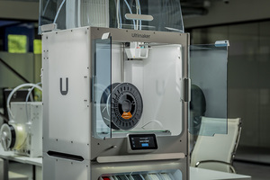 得益於 igus 和 Ultimaker 在材料方面的合作,用戶可以在短短幾分鐘內列印出低磨損的動態部件。(來源:igus GmbH)