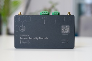 英飛凌OPTIGA Trust M單晶片解決方案在Tributech DataSpace Agent內扮演了高安全性保管庫的角色,用於儲存機密的驗證與加密金鑰。