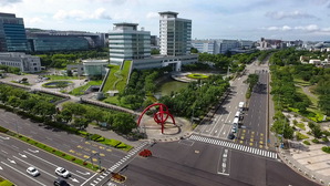 中科管理局协助5家厂商进行各产业智慧机械应用,及航太产业材料加工设备开发。