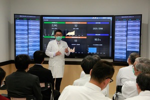 台北荣总智慧医院管理中心以研华WISE-Stack 300云数据平台伺服器为基础,汇整院内各资讯数据,协助经营管理者掌握医院的营运状态以及监测医疗品质。