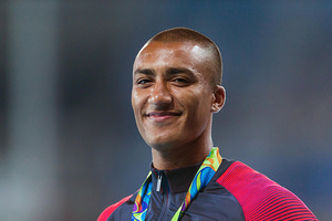 Ashton Eaton是十項全能金牌奧運選手,目前在英特爾擔任產品開發工程師,致力將關鍵技術匯集到奧運會中。
