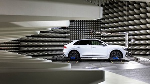 Rohde & Schwarz為整車天線測試(FVAT)系統和服務用於優化天線模組的性能和位置,驗證其是否符合無線通訊和EMC標準,並確保車輛無線通訊系統正常運行。