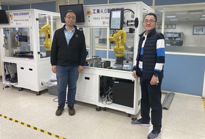 铭异科技是国内最大硬碟机零件供应商。不但引进机器手臂与自动光学检测设备提升生产效率,同时积极规划导入人工智慧与物联网等先进技术,提升服务能量。