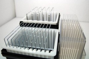 冠橙科技提供小於800x960mm的各尺寸光罩基板,以及各種素板材料及厚度。